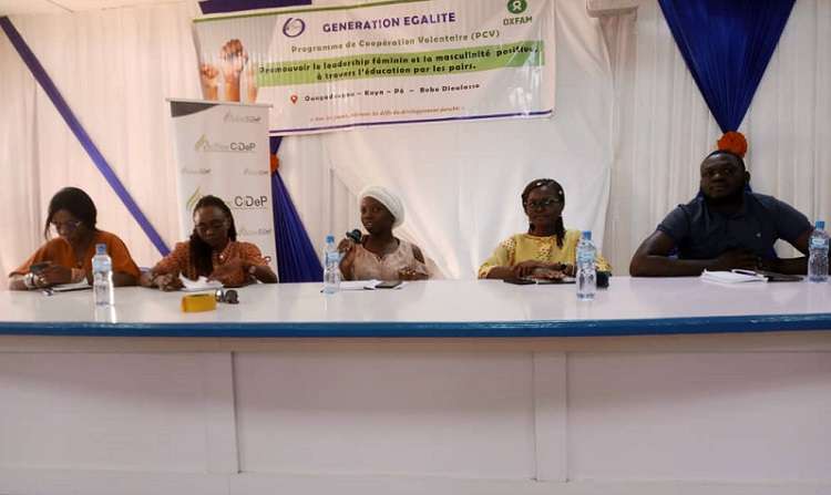 Burkina Faso : L’AJDD sensibilise des étudiants sur la masculinité ...